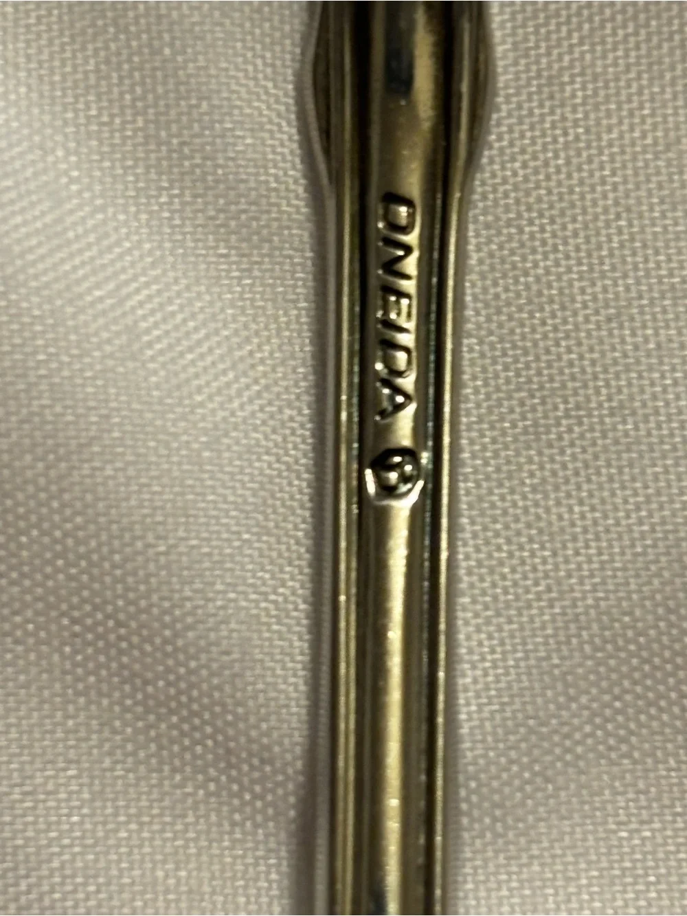 Oneida CLASSIC SHELL StainlessSteel Cocktail Seafood Fork 5.5’ Replacement Piece